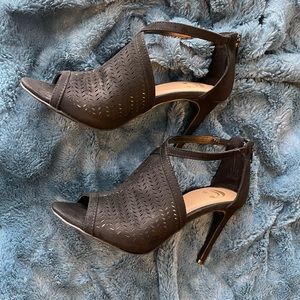 Charming Charlie Women’s 2” Black Heels